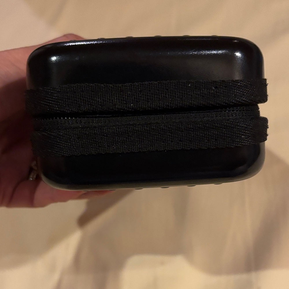 Salvatore Ferragamo Black travel clutch bag - Picture 7 of 9